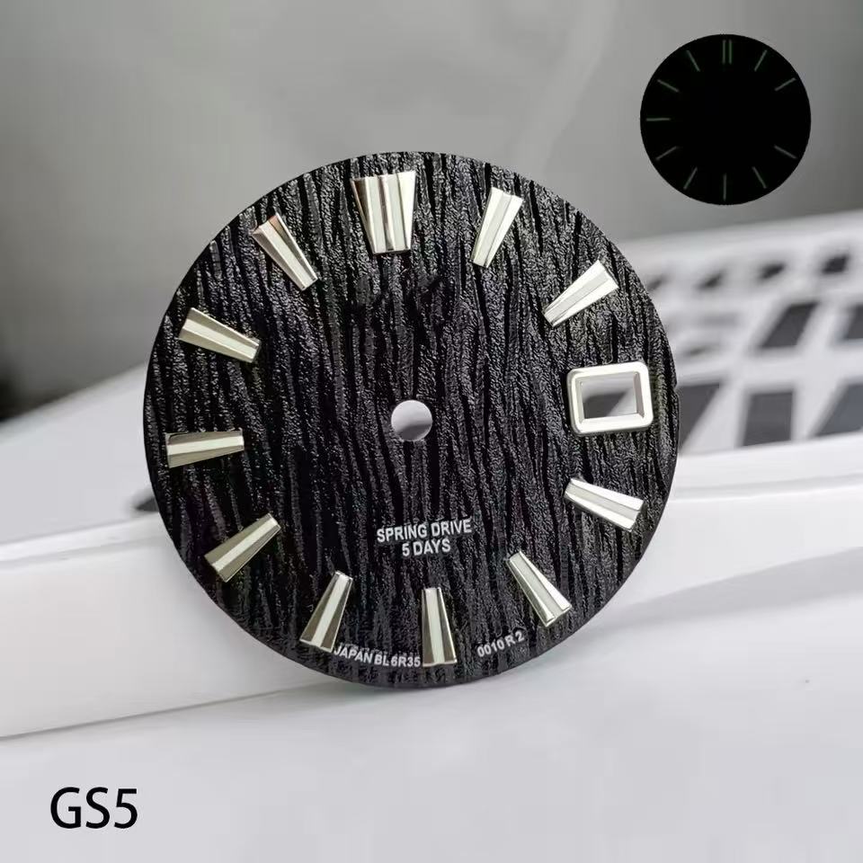 Zegarek mechaniczny z zielonym – Reel Case recenzja i cena